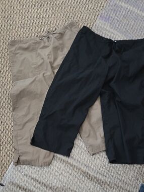 Two Pairs Women Drawstring Capris in Black and Khaki